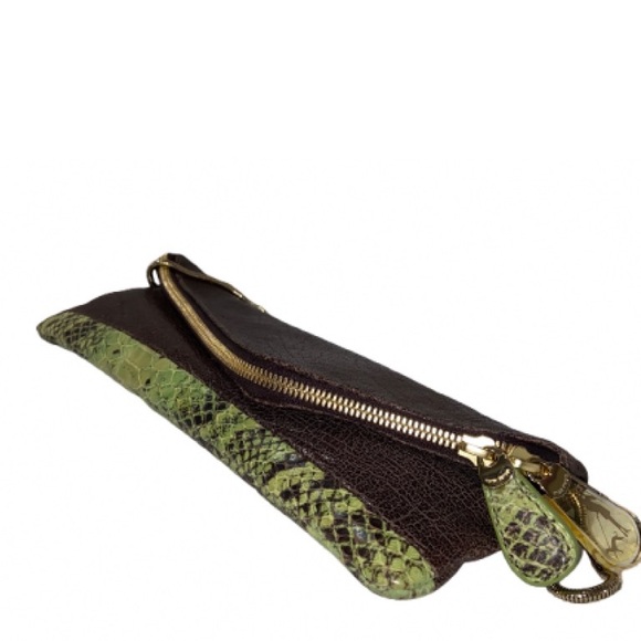 Henri Bendel Dark Brown Clutch with Gold Zipper - Picture 3 of 8